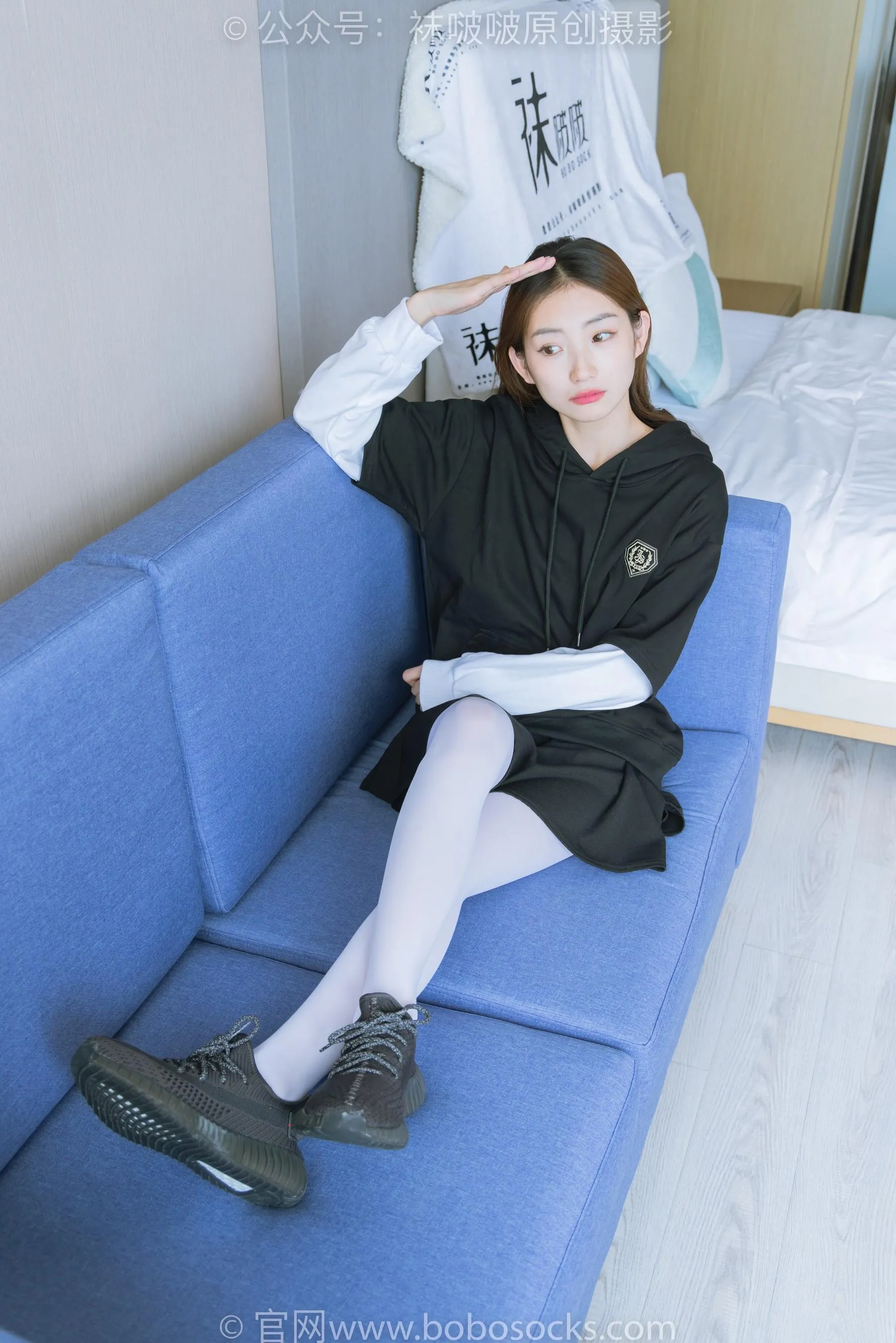[BoBoSocks袜啵啵]NO.214 小沫-黑色运动鞋、厚白丝 [89P]插图